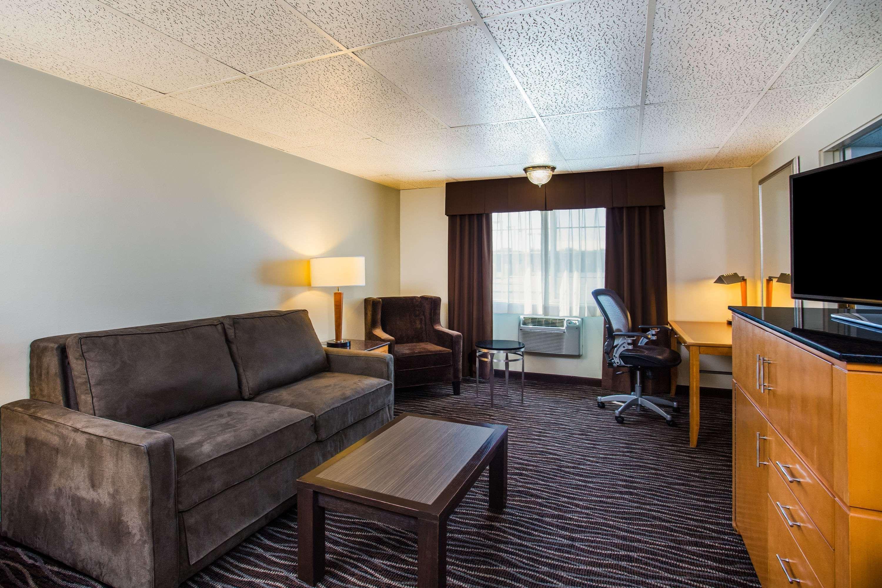 Days Inn by Wyndham Yakima Bagian luar foto
