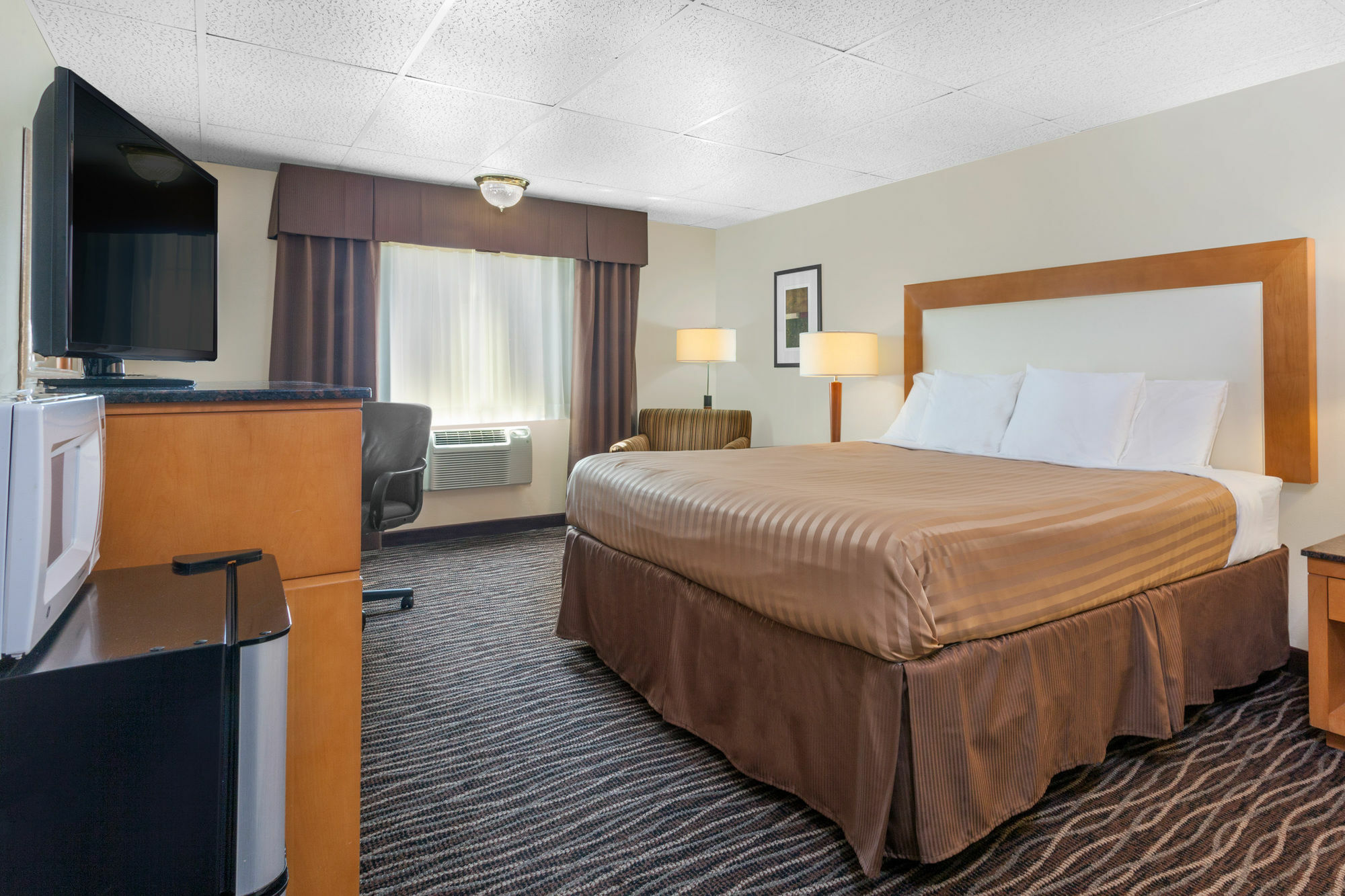 Days Inn by Wyndham Yakima Bagian luar foto
