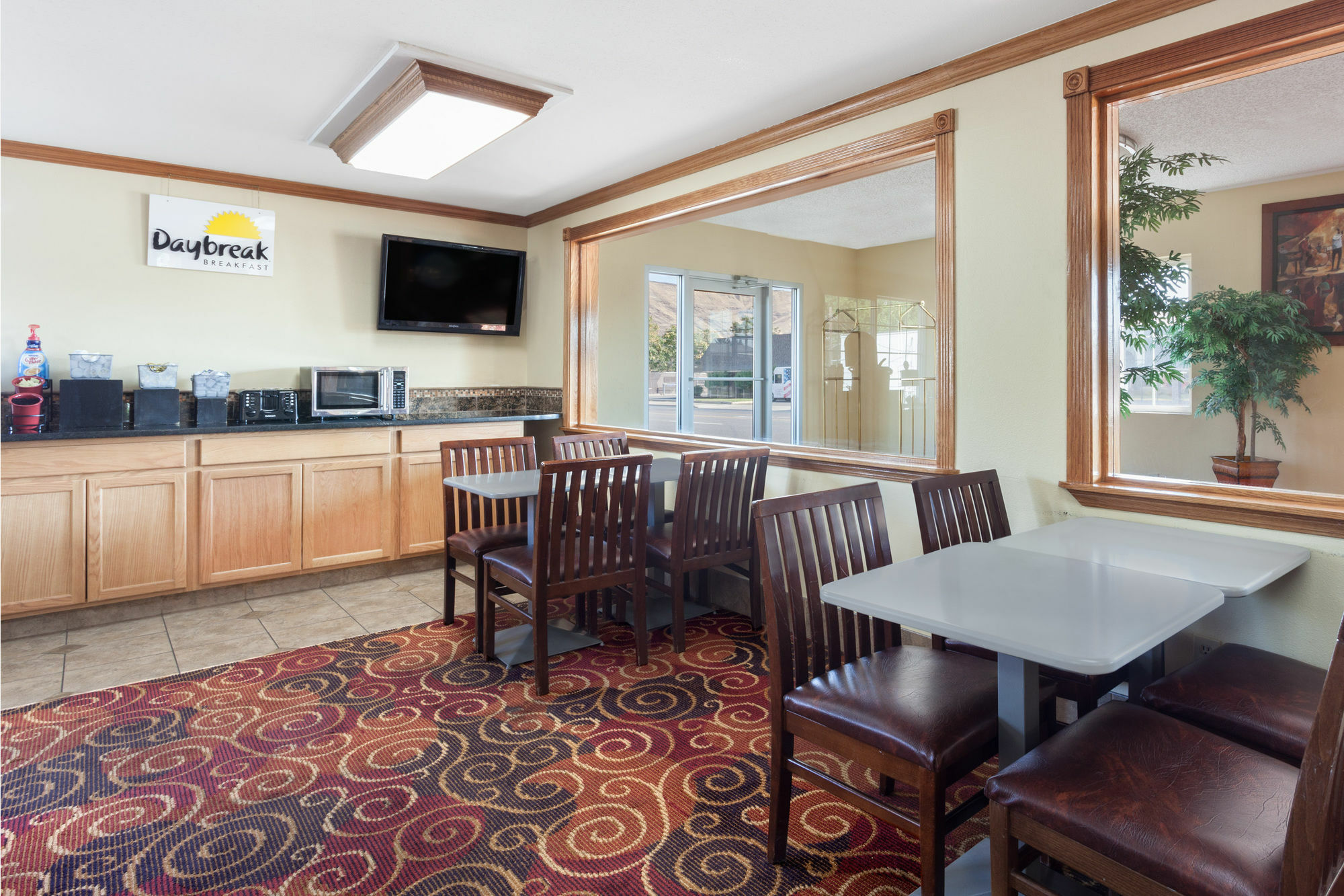 Days Inn by Wyndham Yakima Bagian luar foto